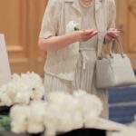 「お別れの会・偲ぶ会」主催者の服装で喪服はNG？立場別・性別・季節別の完全ガイド